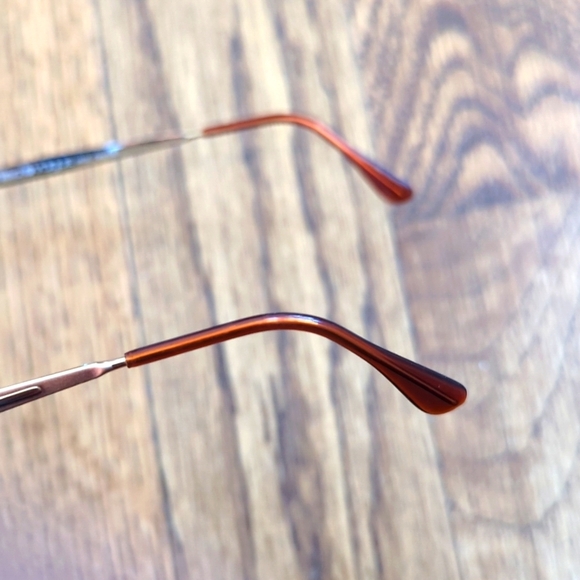 Vintage Vogue Florence Sunglasses Made in Italy Gold Frame VO3129-S - Picture 7 of 8